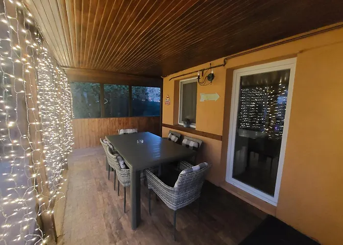 Mediterran - Jacuzzi & Pool Tatil Evi *