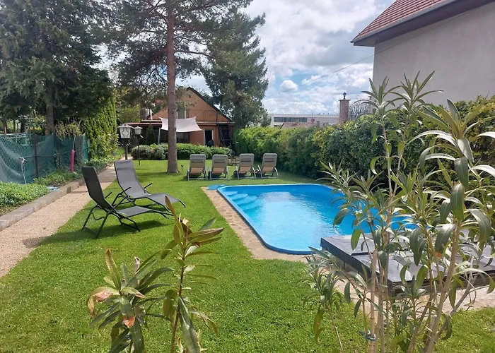 Mediterran - Jacuzzi & Pool Tatil Evi *